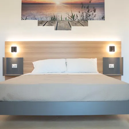 Δωμάτια σε οικογενειακή κατοικία Casata Minerva Alezio